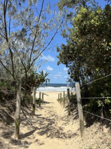 Read more about the article Ah….Sunshine coast, Beach, Maleny, Secrets on the Lake